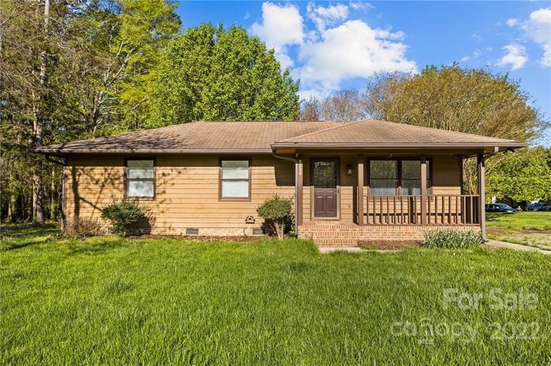 2328 Weddington Rd, Matthews, NC 28105