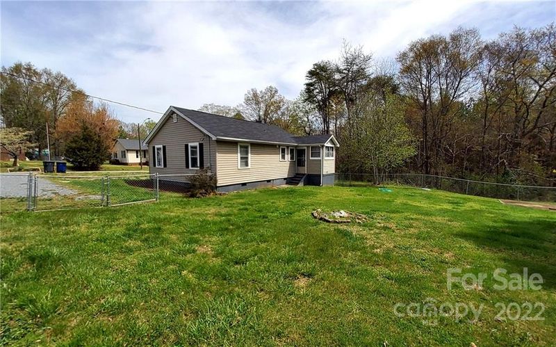 101 North St, High Shoals, NC 28077