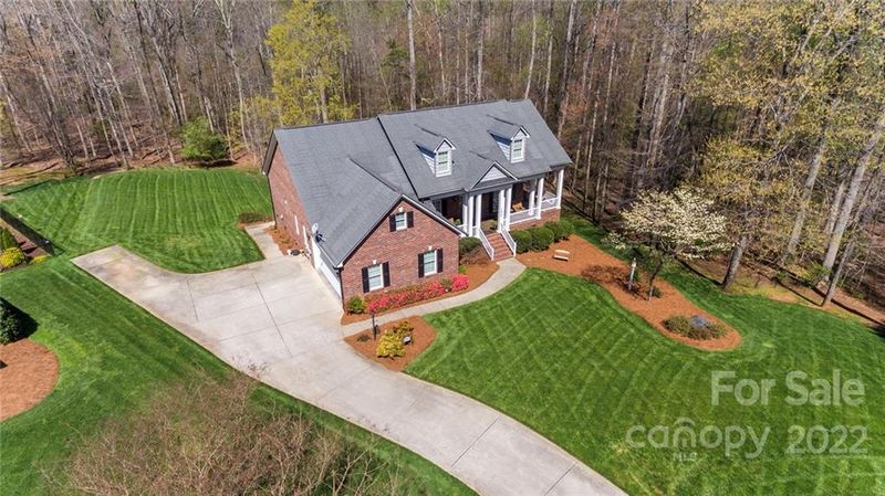 1606 Marchele Ct, Stanley, NC 28164