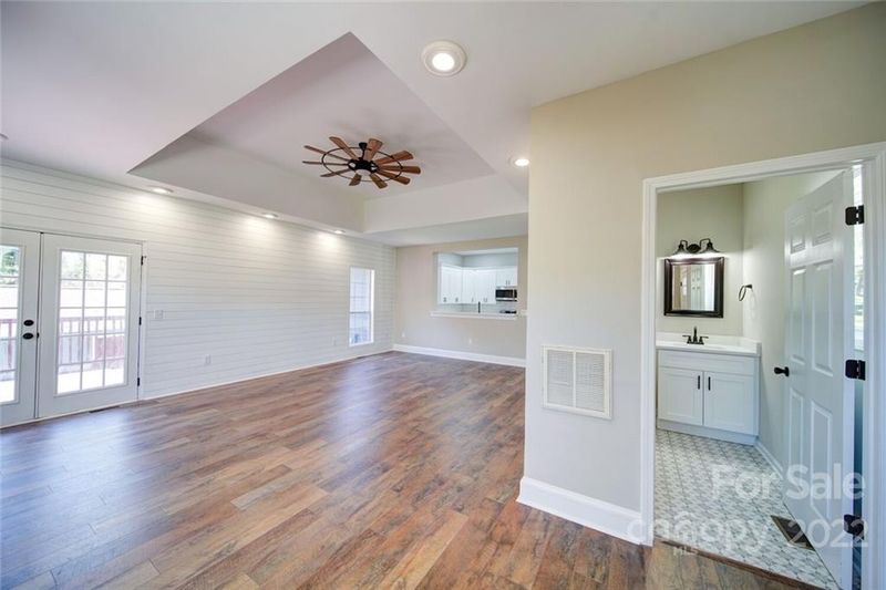 434 Norton Rd, Mount Holly, NC 28120