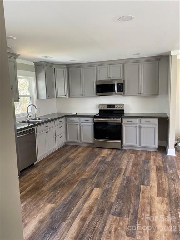 7898 Gregory Rd, Sherrills Ford, NC 28673