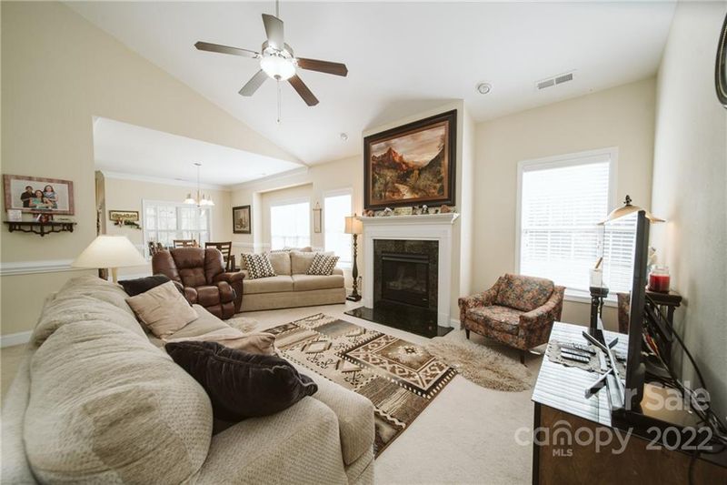141 Aberdeen Dr, Troutman, NC 28166