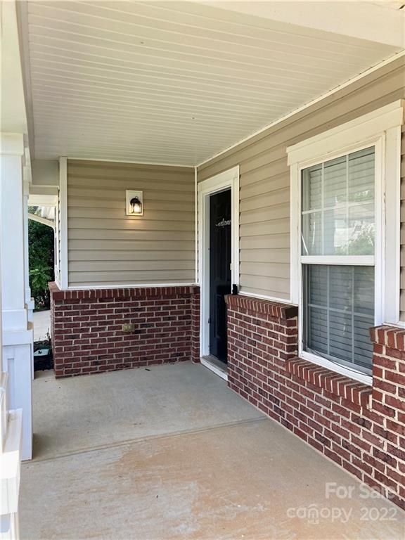 10619 Bedlington Rd, Charlotte, NC 28278