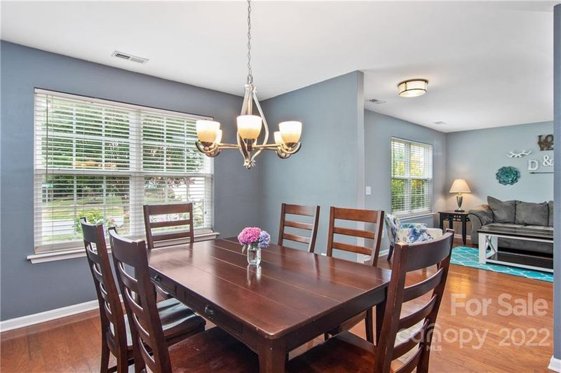 1504 Highfield Ct, Charlotte, NC 28216