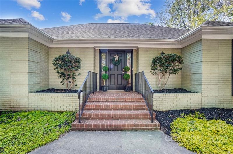 220 South St, Davidson, NC 28036