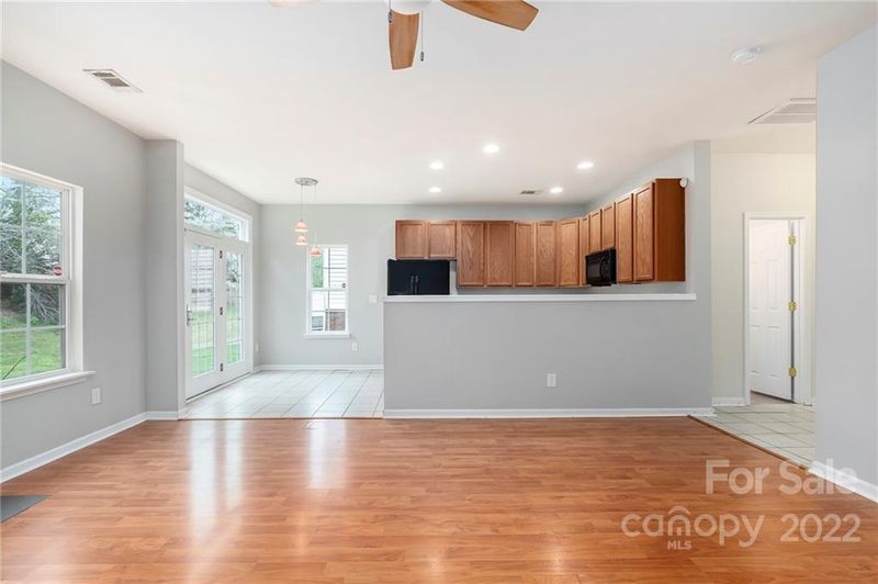 300 Azteca Dr, Stallings, NC 28104