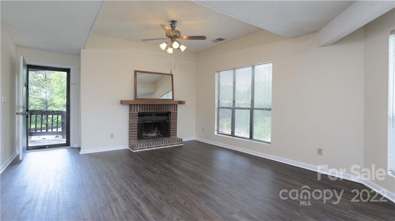 8093 Cedar Glen Dr, Charlotte, NC 28212