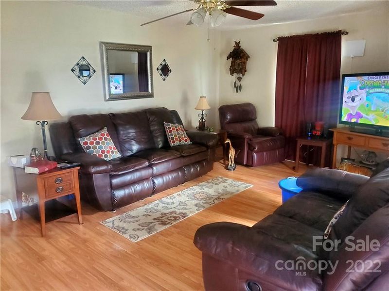 1808 Overman Ave, Gastonia, NC 28052