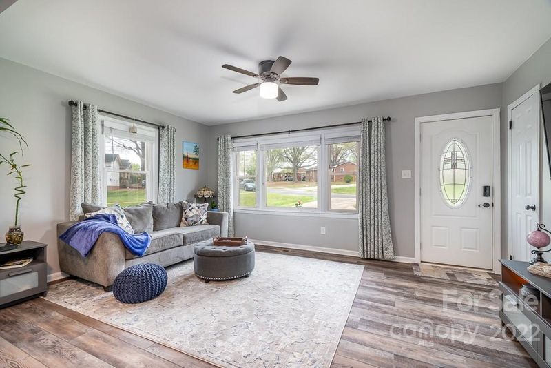 626 Westside Ter #5, Davidson, NC 28036
