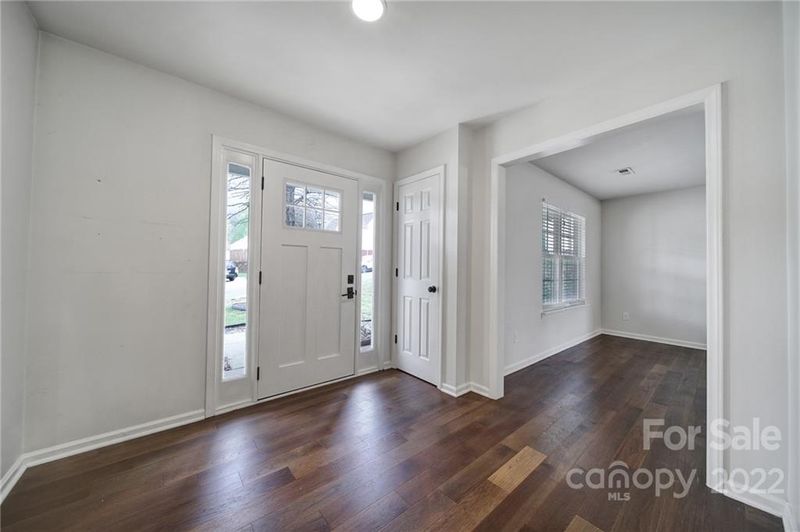 11128 Nolet Ct, Charlotte, NC 28215
