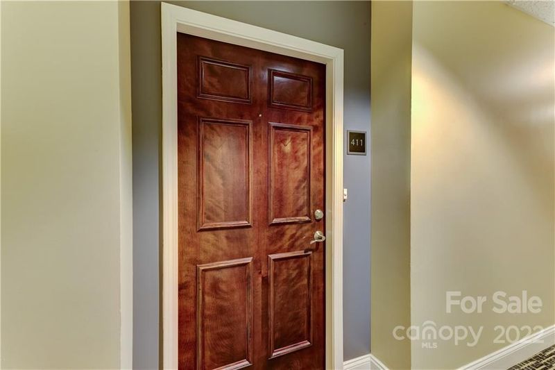 300 W 5th St #411, Charlotte, NC 28202