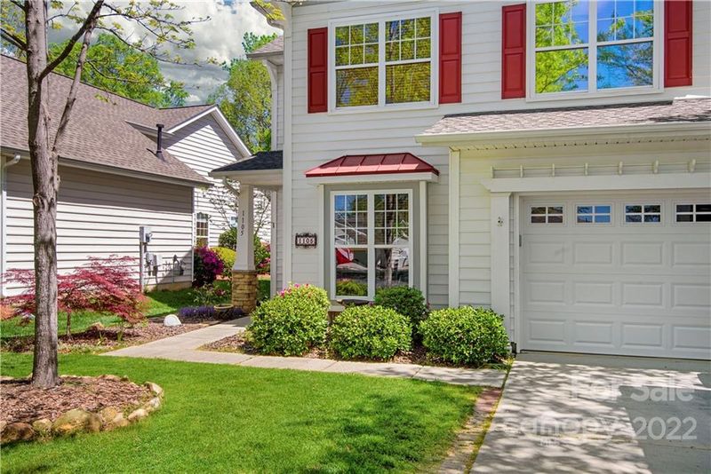 1105 Hammond Dr, Matthews, NC 28104