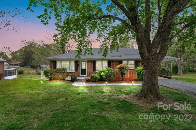 655 12th Ave E, Gastonia, NC 28054