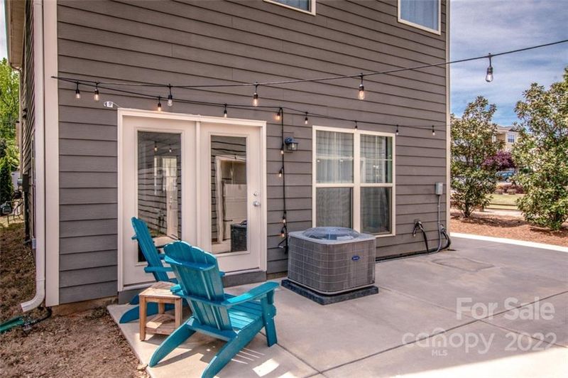 8760 Aspinwall Dr, Charlotte, NC 28216