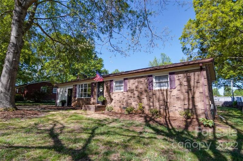 907 Union Ter, Gastonia, NC 28056