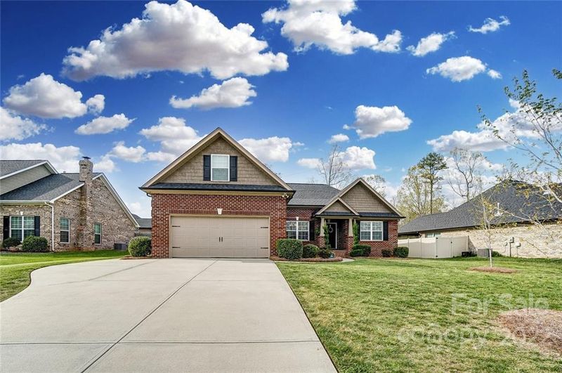 12873 Hill Pine Rd, Midland, NC 28107
