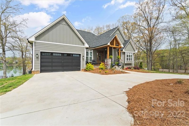 7162 Nancy Lee Cir, Sherrills Ford, NC 28673