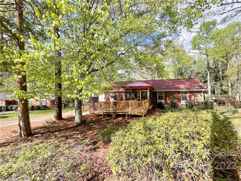 1013 Timber Wood Ct, Matthews, NC 28105