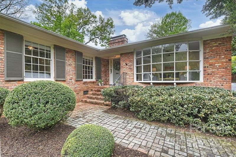 3100 Mountainbrook Rd, Charlotte, NC 28210