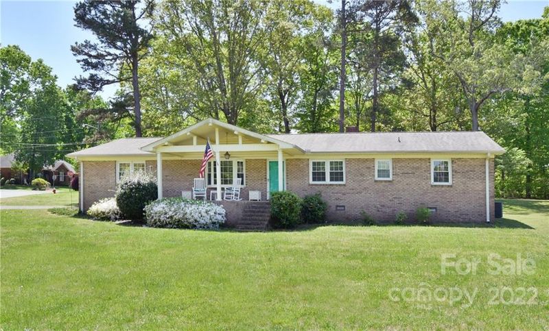 1301 Joyce Dr, Cherryville, NC 28021