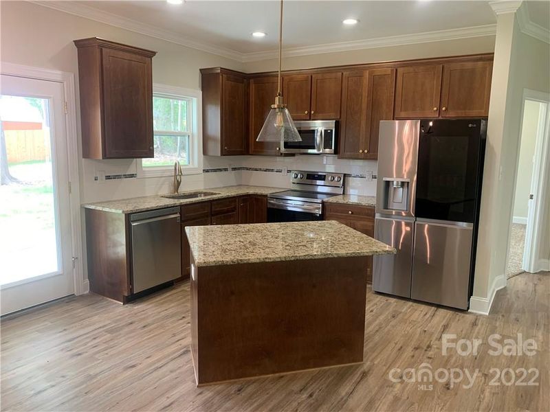 210 Wildwood Loop, Statesville, NC 28625
