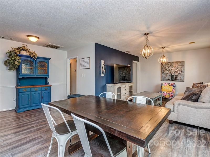 855 Nottingham Dr, Gastonia, NC 28054