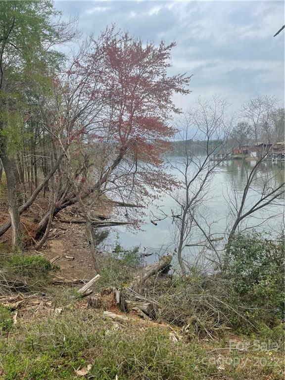 6426 Huntington Ln, Conover, NC 28613