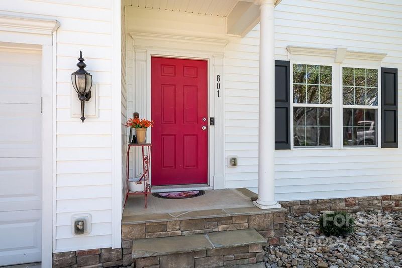801 Cedarwood Ct, Stanley, NC 28164