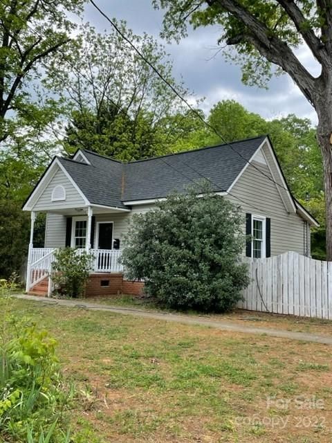 24 7th St, York, SC 29745
