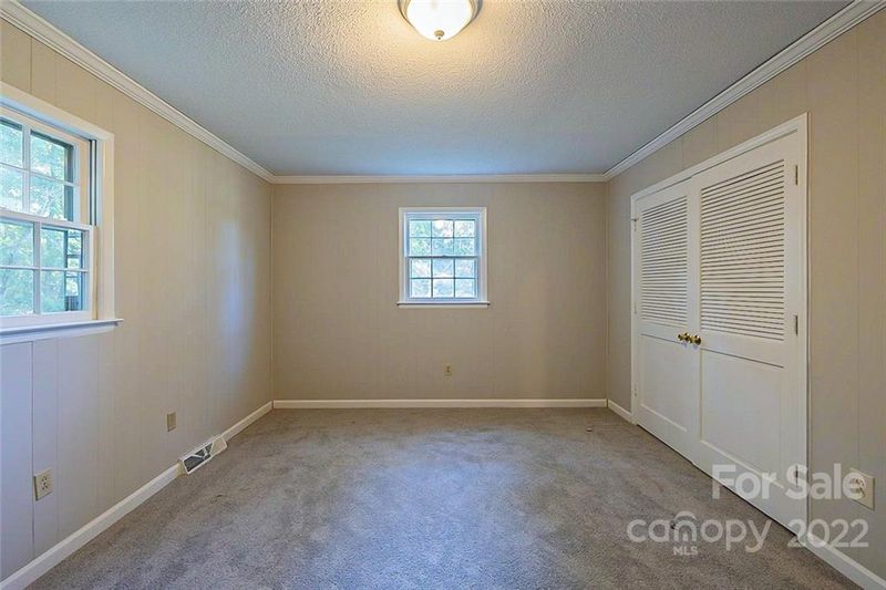 915 Duchess Dr, Mount Pleasant, NC 28124