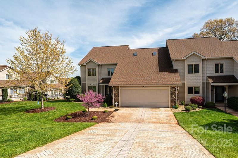 3647 Rock Bridge Dr NE, Conover, NC 28613