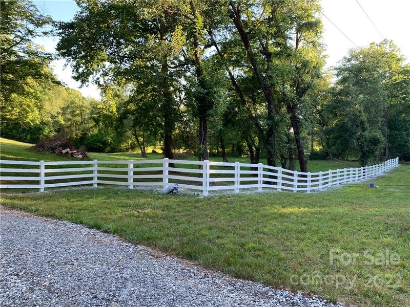 8765 Jacob Fork River Rd, Vale, NC 28168