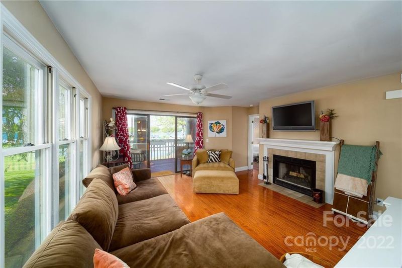 850 Southwest Dr, Davidson, NC 28036