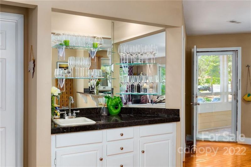 850 Southwest Dr, Davidson, NC 28036