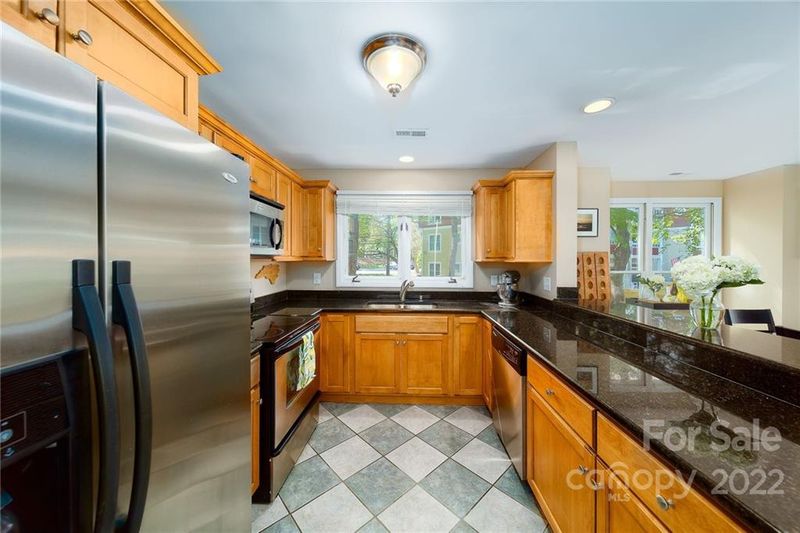 850 Southwest Dr, Davidson, NC 28036
