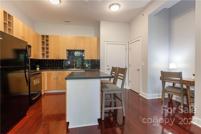 698 N Davidson St, Charlotte, NC 28202