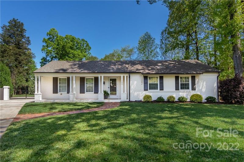 105 Wexford Ct, Charlotte, NC 28210