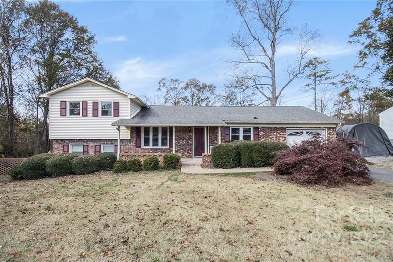 652 Summerow Rd, Stanley, NC 28164