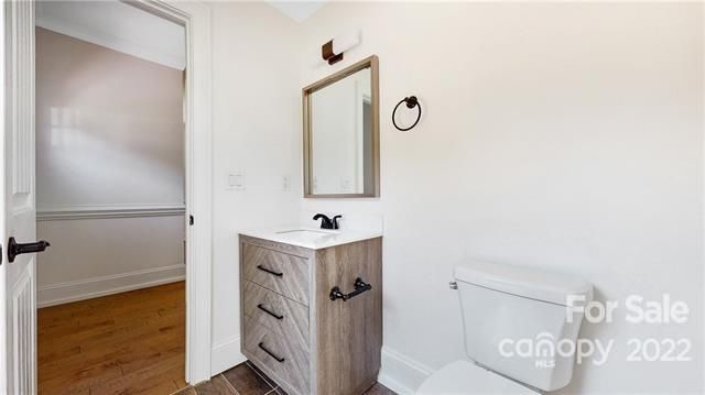 5037 Elizabeth Rd, Charlotte, NC 28269