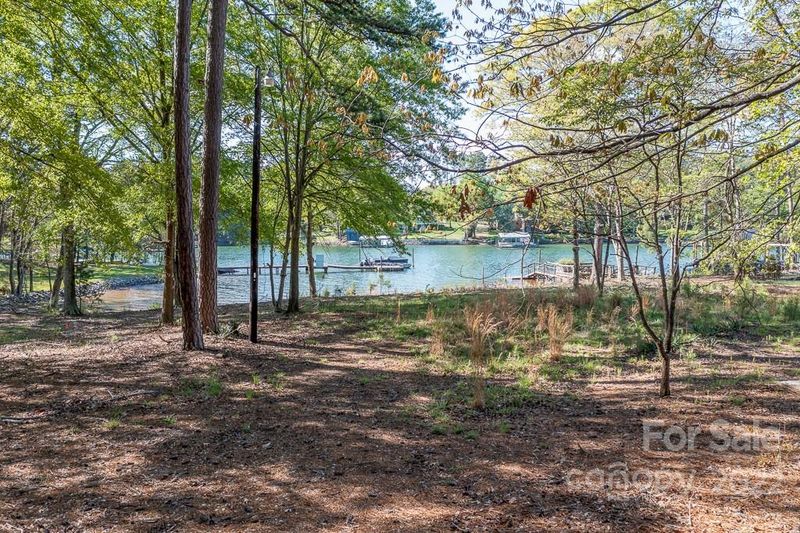 155 Binns Rd, Mooresville, NC 28117