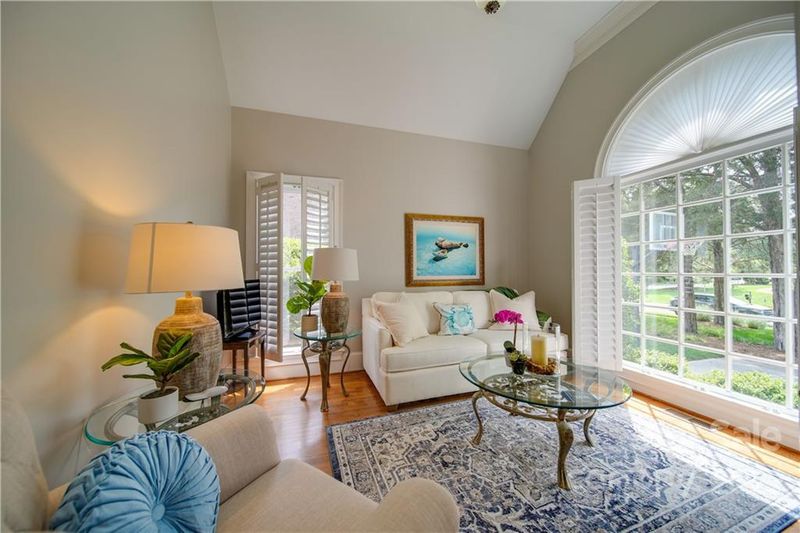 1928 Bardstown Rd, Charlotte, NC 28226