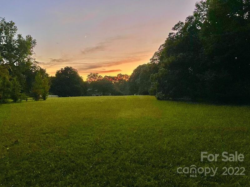 7716 Plott Rd, Charlotte, NC 28215