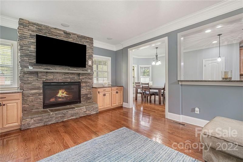 1038 Madras Ct, Davidson, NC 28036
