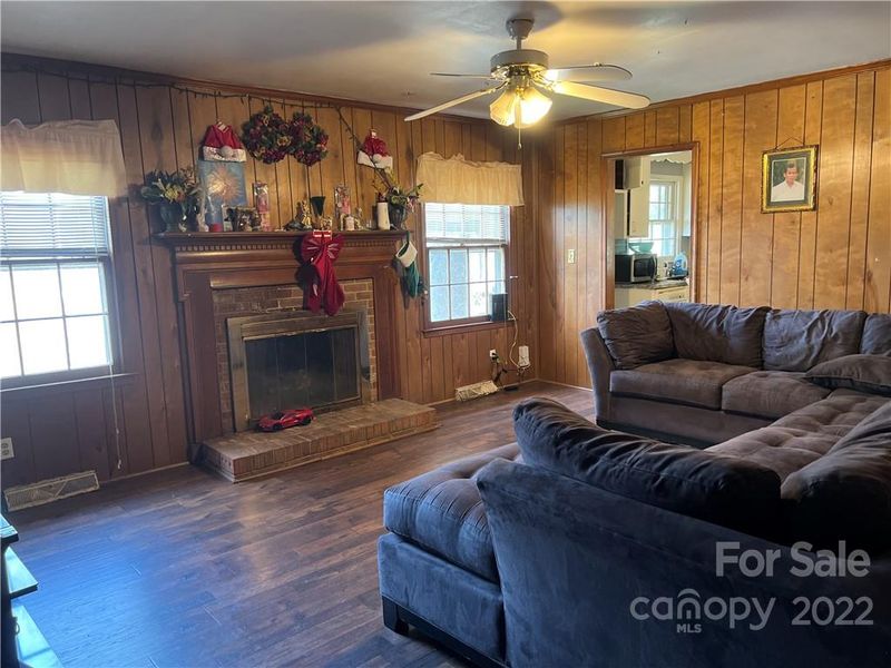 7320 Crossridge Rd, Charlotte, NC 28214