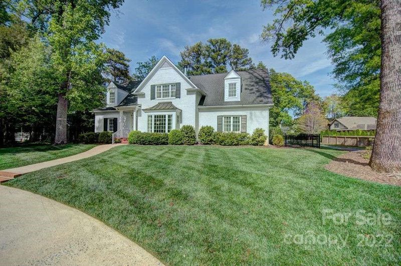 266 Canterbury Rd, Charlotte, NC 28211