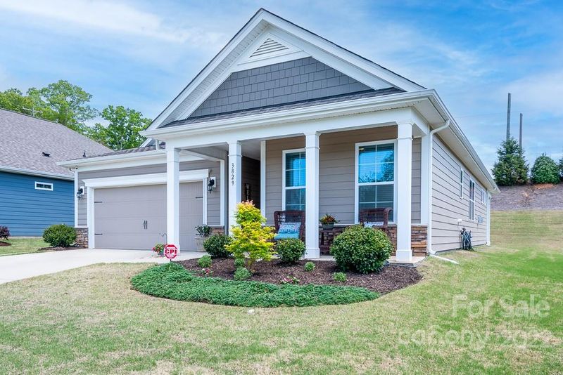 3829 Norman View Dr, Sherrills Ford, NC 28673