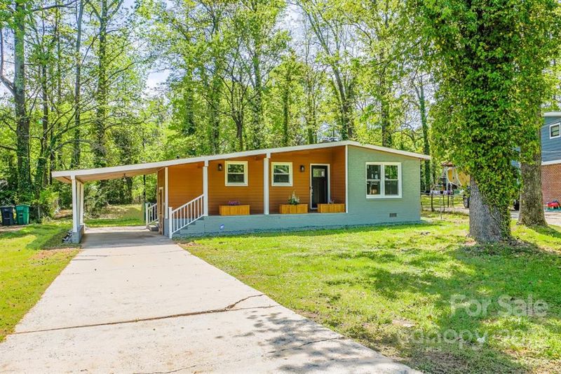 4524 Cinderella Rd, Charlotte, NC 28213