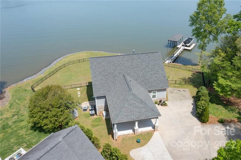 5850 Natoma Rd, Clover, SC 29710