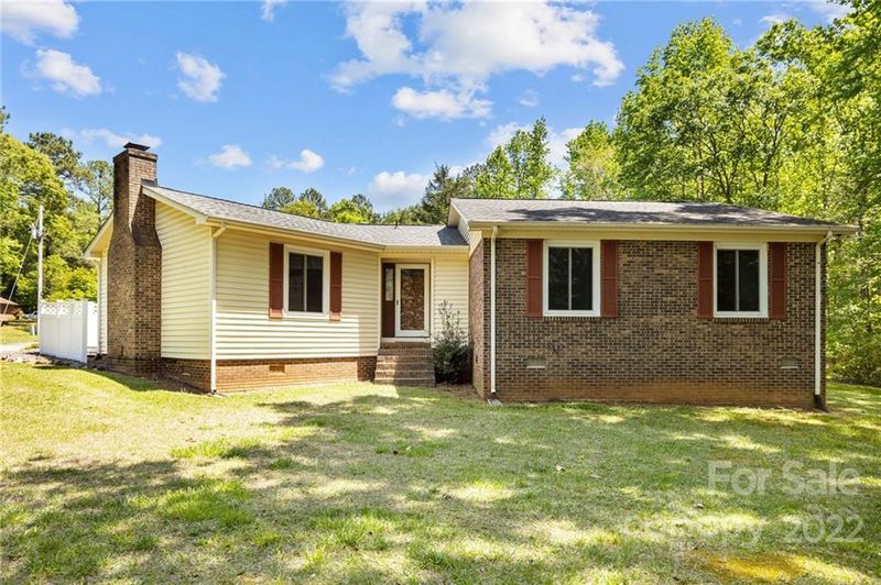 3369 Penshurst Rd, Rock Hill, SC 29730