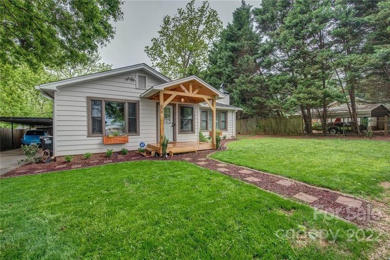 609 Highland St, Cramerton, NC 28032